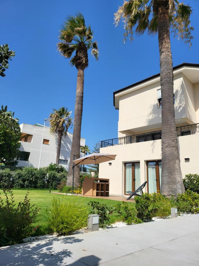 Twin Palms